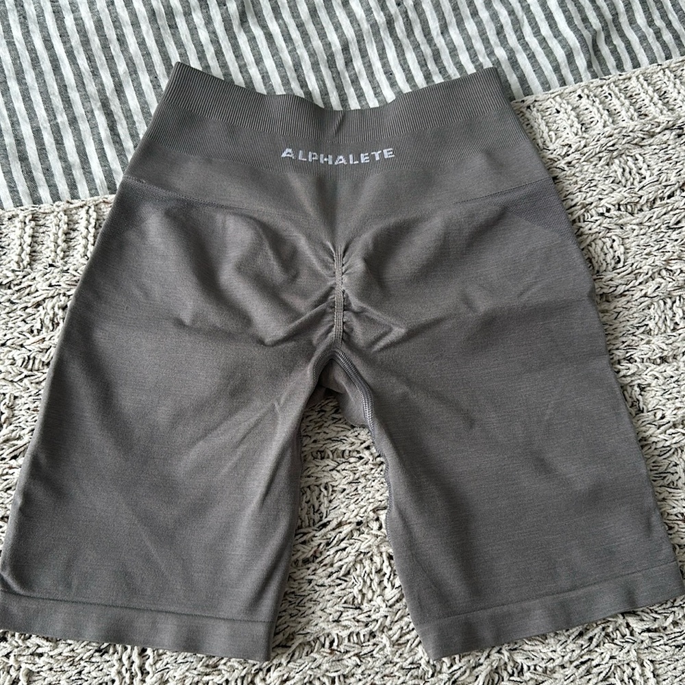 Alphalete Amplify Biker Shorts